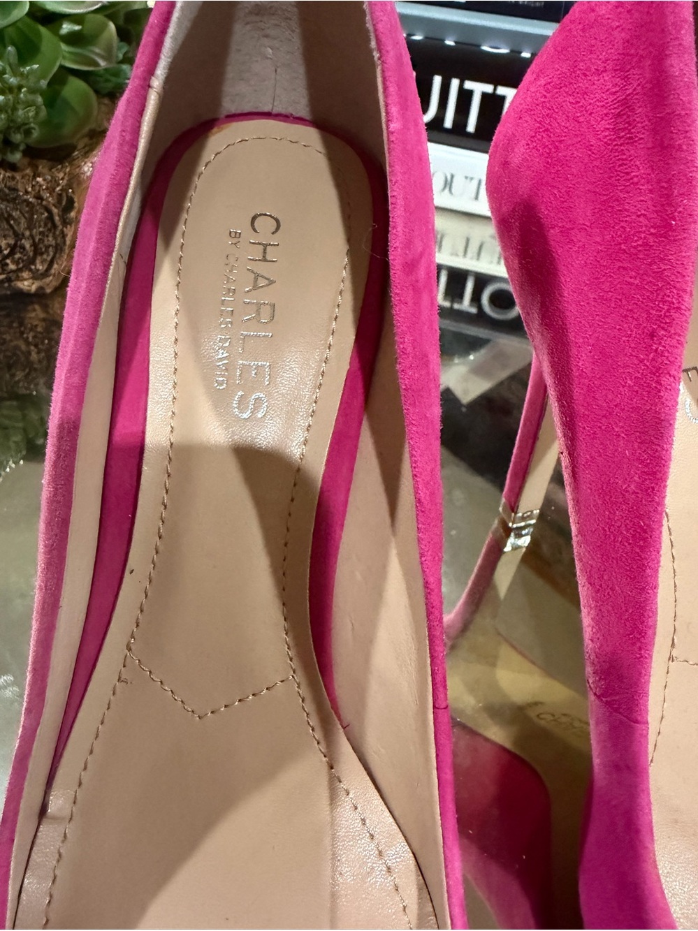 Charles by Charles David Hot Pink Suede Pointed-Toe Pumps size 8.5 - Picture 3 of 9